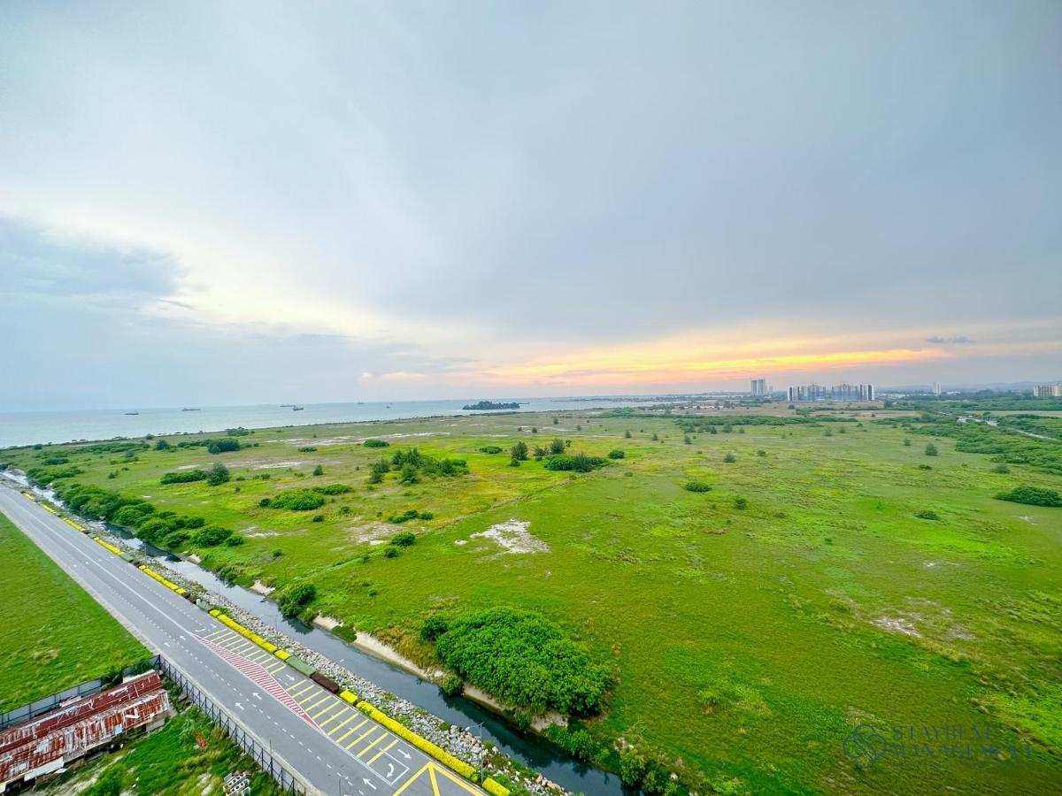 Amber Cove Melaka Sea View By Stayrene Bagian luar foto