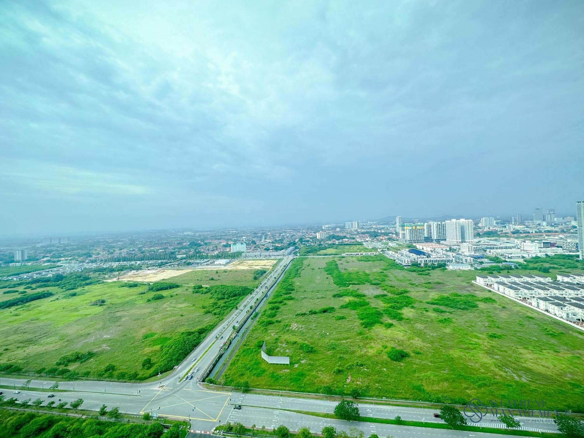 Amber Cove Melaka Sea View By Stayrene Bagian luar foto